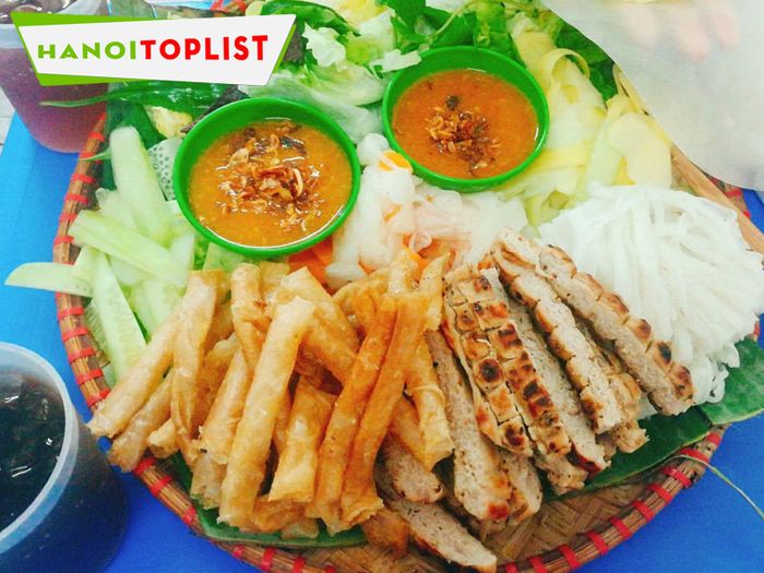 nem-nuong-hanh-phuc-dac-san-nha-trang-giua-long-ha-noi-Mytour