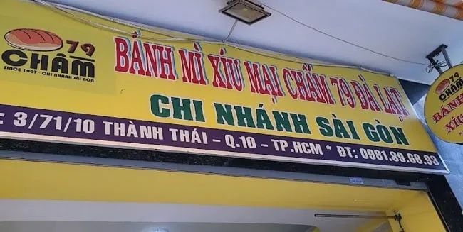 Bánh mì xíu mại chấm 79 Đà Lạt - Hương vị phố núi