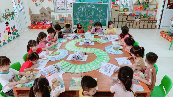 Khoảnh khắc vui học đáng yêu tại Trường Mầm Non Sơn Ca