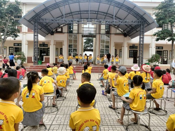 Khoảnh khắc học tập vui vẻ tại Trường Mầm Non Hoạ Mi
