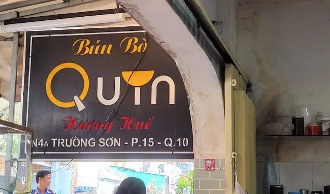 Bún bò Huế - Quin - Đặc sản cố đô giữa lòng Sài Gòn