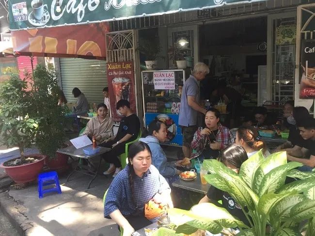 Bánh mì chảo Xuân Lạc - Điểm hẹn lý tưởng của tín đồ ẩm thực