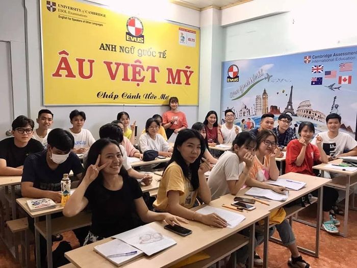 Không gian học tập hiện đại tại Trung Tâm Âu Việt Mỹ