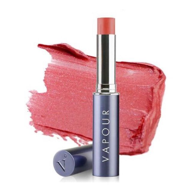 Hình ảnh thực tế son Vapour trên môi