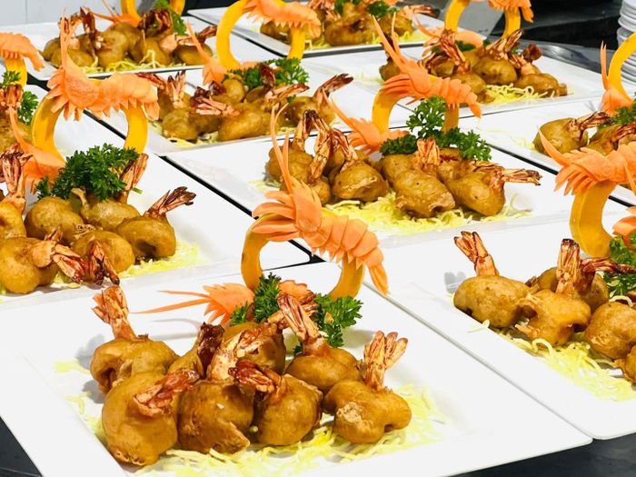 Khu vực tiệc sang trọng tại Long Phụng
