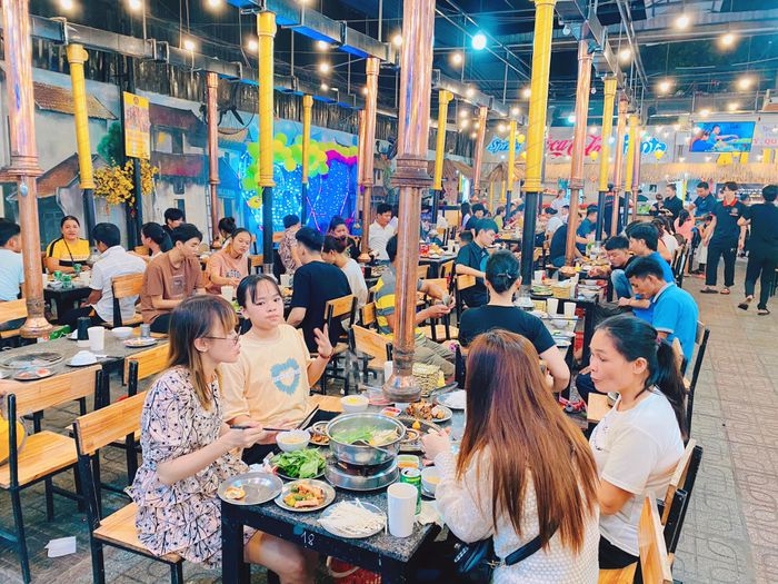 Hình ảnh buffet hấp dẫn tại Alibaba