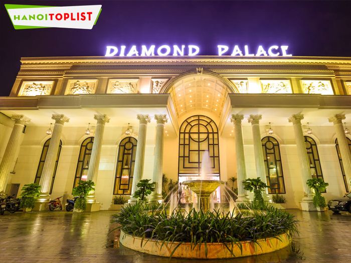 nha-hang-diamond-palace-Tripi