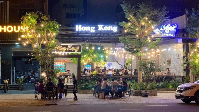 Không gian sang trọng tại Nhà hàng HongKong