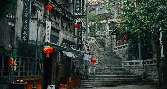 Dù đà tăng trưởng có chậm lại so với giai đoạn trước, kinh tế Trung Quốc vẫn duy trì sức bật ấn tượng khi so với các nền kinh tế lớn khác trên thế giới.