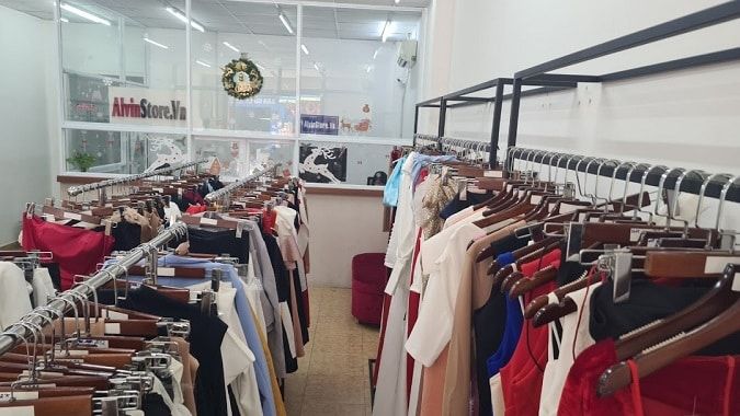 AlvinStore.Vn – Xưởng may váy đầm thời trang thiết kế cao cấp, mang đến những mẫu mã mới mẻ, tinh tế.