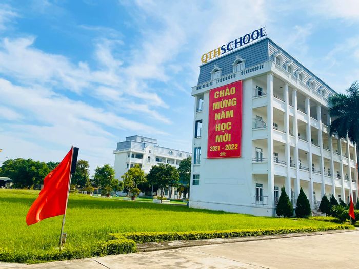 Trường Tiểu học, THCS & THPT QTHS ảnh 1