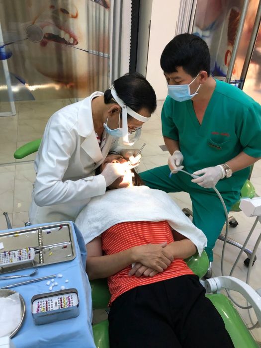Hình ảnh đội ngũ bác sĩ chuyên nghiệp tại Nha Khoa Sài Gòn - Gia Lai