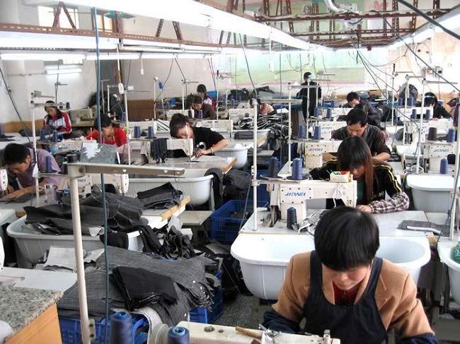 Top 8 xưởng jean uy tín tại TP.HCM: Kim Liên - Địa chỉ vàng cho thương lái thời trang