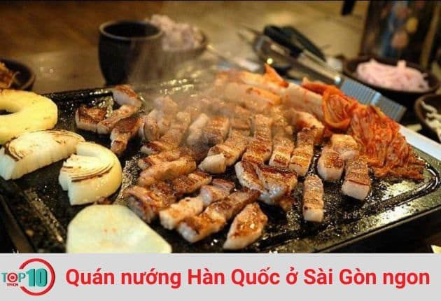 Mom's Chicken - Hương Vị Seoul Giữa Lòng Sài Gòn