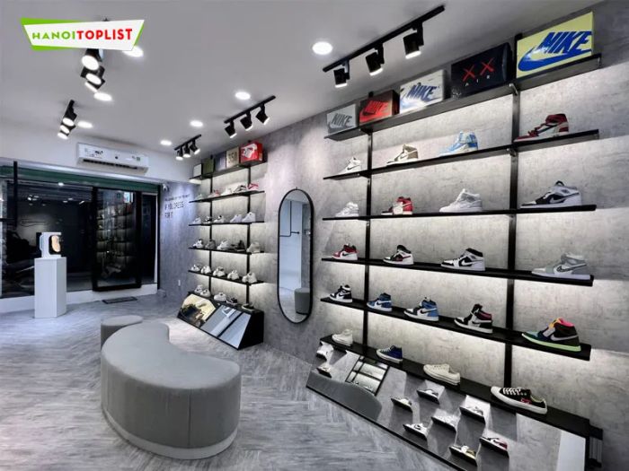shopgiayreplicacom-Tripi
