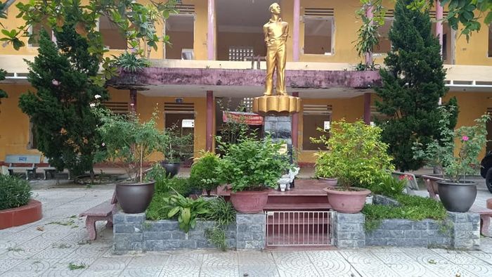 Khoảnh khắc đẹp tại Trường Tiểu học Lý Tự Trọng, nơi những ước mơ được nuôi dưỡng và vươn tới tầm cao mới.