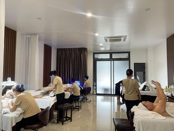 Hình ảnh quy trình chăm sóc da chuyên nghiệp tại Lasedi Beauty Spa & Clinic