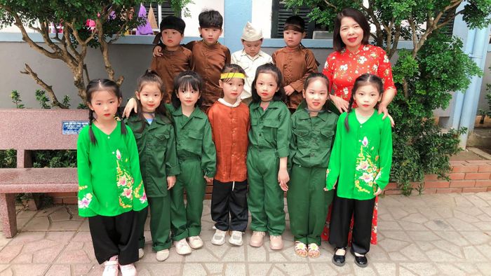 Hình ảnh Trường Tiểu Học Điện Biên 2 - Mảng xanh tươi mát