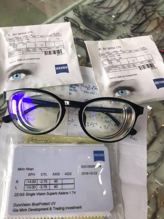 Hình ảnh Kính Mắt Vĩnh Thái 1