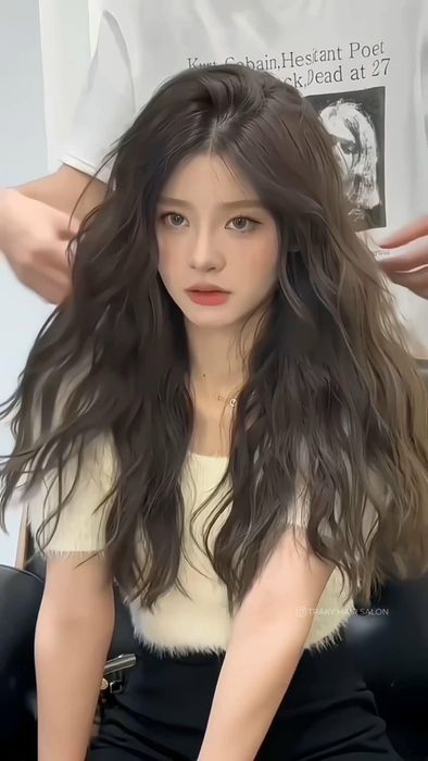Những kiểu tóc nghệ thuật ấn tượng tại Traky Hair Salon Tân Phú