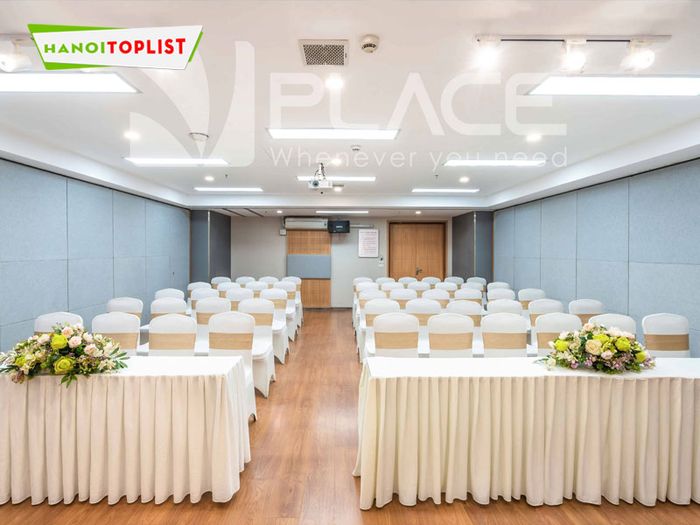 vplace-cho-thue-hoi-truong-to-chuc-hoi-thao-tai-ha-noi-uy-tin-Tripi