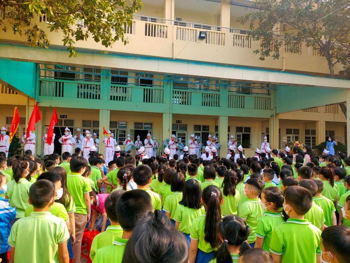 Hình ảnh trường Tiểu học Nguyễn Văn Trỗi - TP Thanh Hóa, nơi kiến tạo nên những thành công giáo dục rực rỡ.