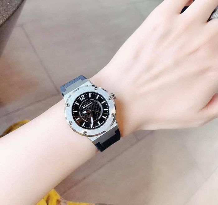 Không gian mua sắm sang trọng tại Jonny Store