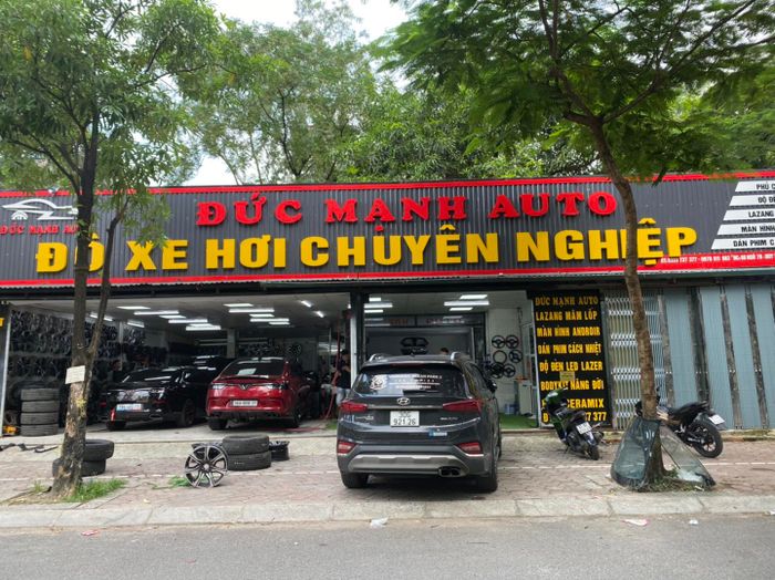 Không gian trải nghiệm đa dạng tại Đức Mạnh Auto