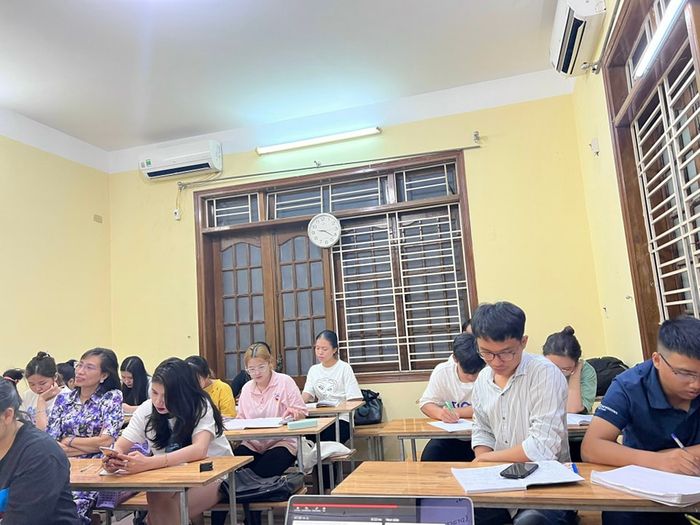 Tiếng Anh B1 B2 VSTEP Đà Nẵng - Hình ảnh 1