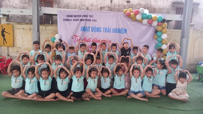 Trường Mầm non Phúc Hòa qua ống kính - Khoảnh khắc đầu tiên lưu lại vẻ đẹp của ngôi trường thân thiện, nơi những mầm non đầu đời được chăm sóc chu đáo.