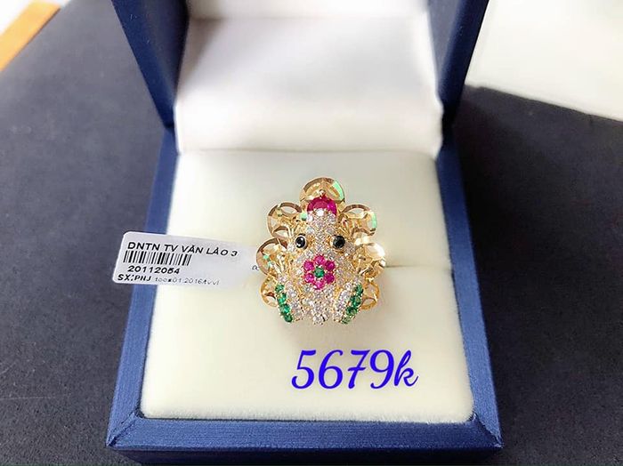 Bộ sưu tập trang sức ấn tượng tại Tiệm Vàng Văn Lào 3