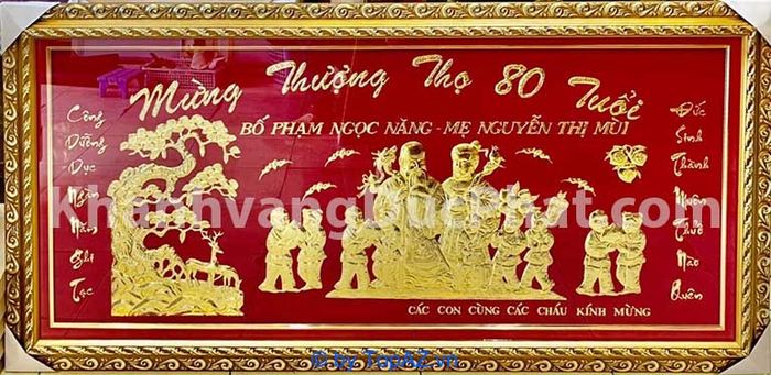 Khánh vàng mừng thọ cao cấp – Quà tặng đẳng cấp, phù hợp cho những dịp mừng thọ trọng đại.