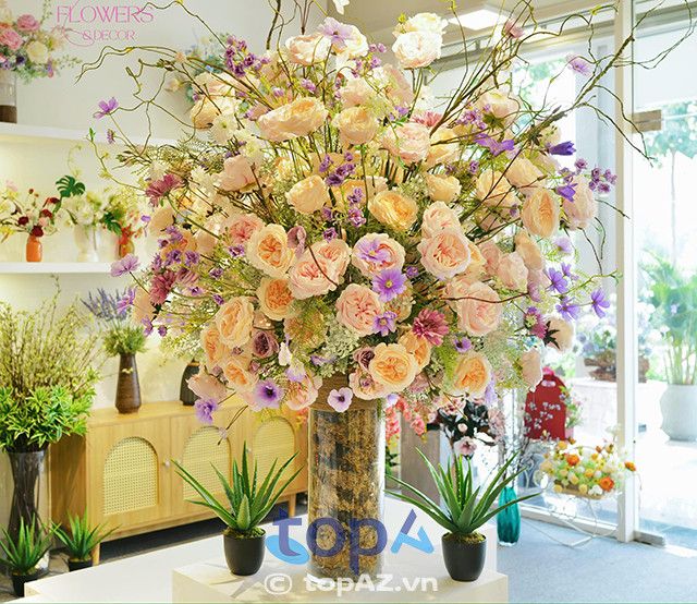 Lalisa Flower & Decor - Địa chỉ vàng cho nghệ thuật cắm hoa tại Sài Gòn