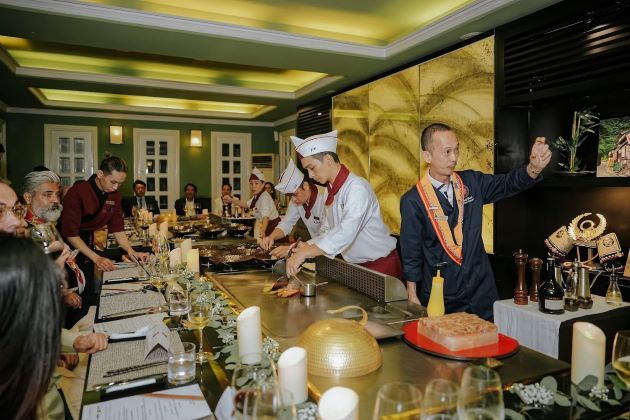 Kobe Teppanyaki Tú Xương - Nét tinh hoa ẩm thực Nhật Bản