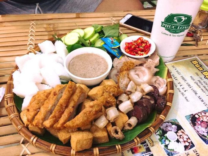Bún Đậu 426 Cây Trâm - Địa chỉ bình dân đáng thử