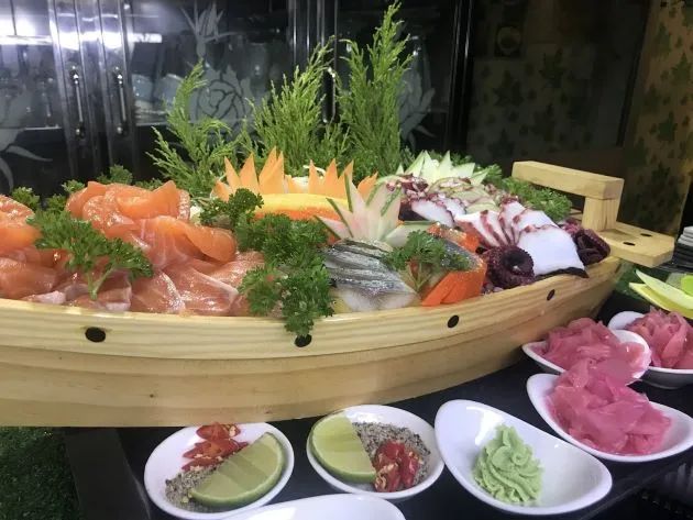 Nhà hàng Sushi Hali