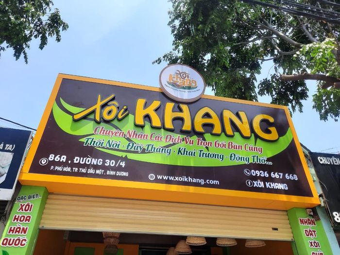 Hình ảnh thi công biển quảng cáo của Tuấn Hào