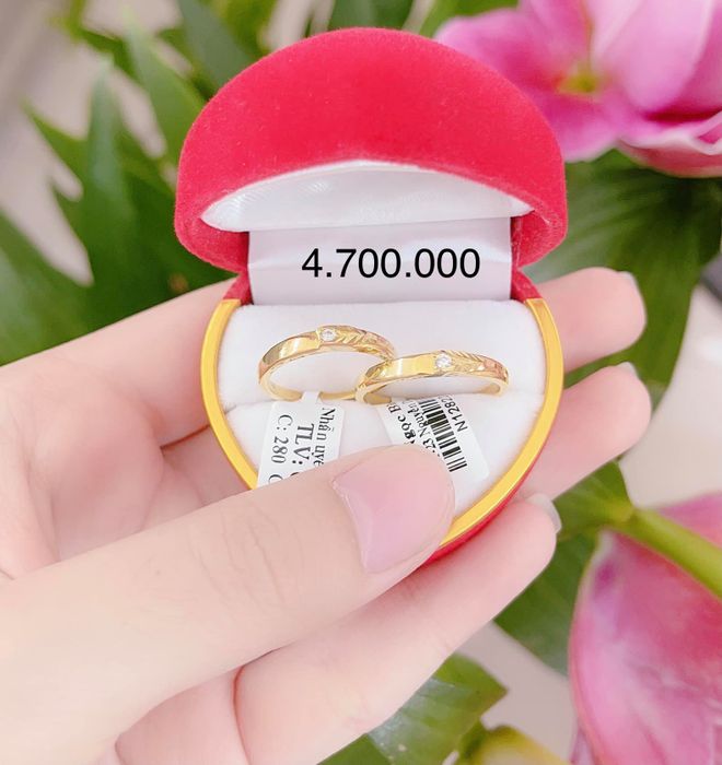 Không gian ấn tượng và bộ sưu tập trang sức tại Tiệm Vàng Ngọc Bình