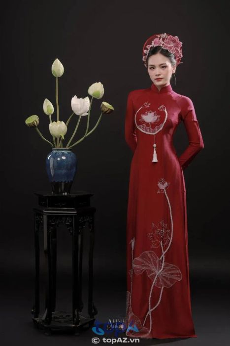 Cửa hàng cho thuê áo dài cưới hỏi Linh Ankali Bridal tại TP. Phan Thiết luôn là sự lựa chọn lý tưởng cho các cặp đôi tìm kiếm những bộ áo dài hoàn hảo cho ngày cưới.