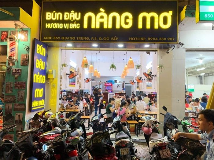 Bún Đậu Nàng Mơ - Góc ẩm thực hiện đại giữa lòng phố thị