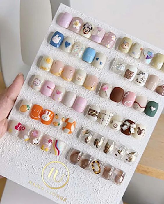 IU NAILS Lounge