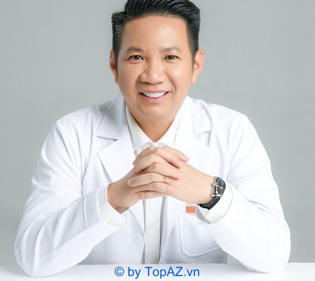 Bác sĩ nâng ngực đẹp tại TPHCM