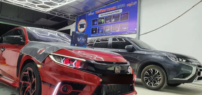 Hình ảnh thực tế về quy trình chăm sóc xe chuyên nghiệp tại Trường Thanh Auto
