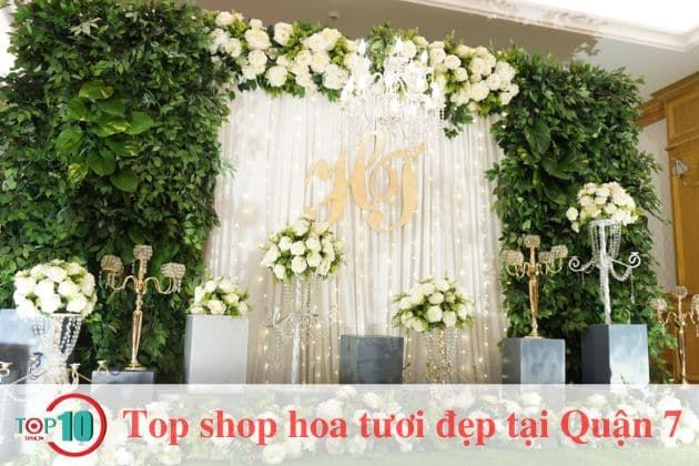Lê Thúy Flower - Nơi kết tinh những đóa hoa tươi thắm nhất Quận 7