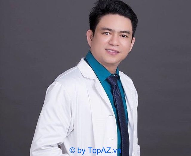 Bác sĩ nâng ngực đẹp tại TPHCM