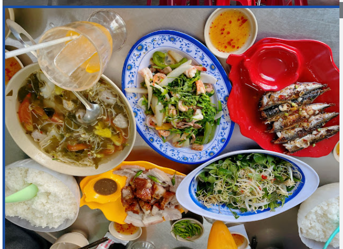 Quán Cơm Tư Sa - Ảnh 1: Không gian ấm cúng với hương vị đặc trưng khó quên