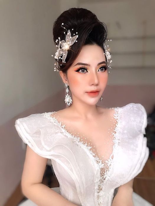 Bộ sưu tập hình ảnh cô dâu đẹp tựa tranh vẽ tại Louis