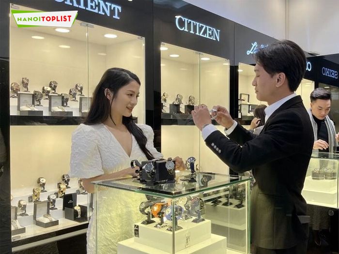 watchstore-dai-ly-uy-quyen-casio-chinh-hang-tai-ha-noi-Mytour