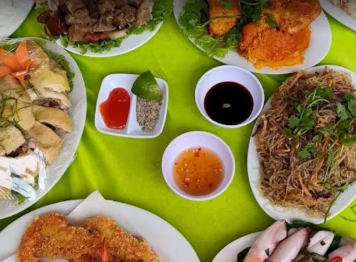 [Hình ảnh] Những món ngon đặc trưng và không gian ấm cúng tại Nhà Hàng Hợi Râu