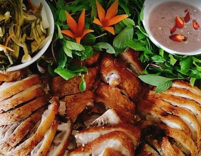 [Hình ảnh] Không gian ấm cúng và món ngon đặc trưng tại Nhà Hàng Hợi Râu